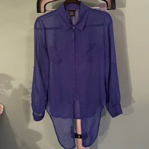 A blouse hasn’t been used, in perfect conditions.